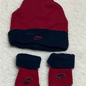 Nike Baby Boy Red and Black Hat and booties Set size 0-6 months